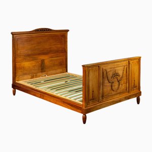Antikes französisches Bett aus Holz mit geschnitzten Verzierungen, 1900