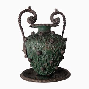 Vaso con base in rame e argentatura parziale, 1890