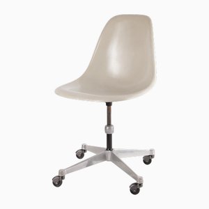 Swivel Office Chair in Aluminum and Fiberglass by Charles & Ray Eames for Herman Miller, 1970s
