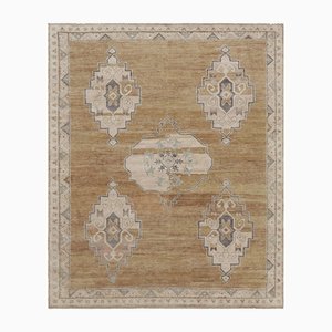 Teppich mit Medaillonmuster in Gold und Beige von Rug&Kilim