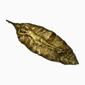 Escultura Femme à la Feuille de bronce de Georges Delperier, década de 1890
