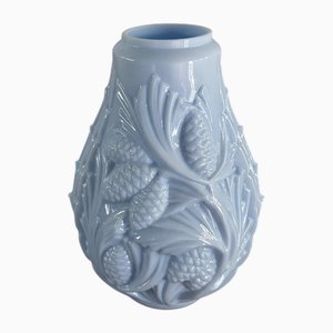 Blaue Opalinvase mit Blattwerk & Zapfen, 1930