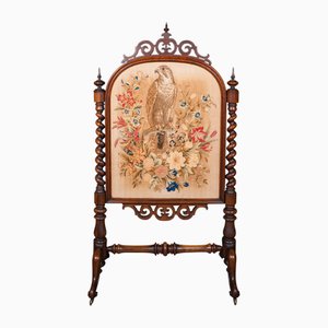 Antique English Early Victorian Embroidered Fire Screen with Walnut Frame, 1835