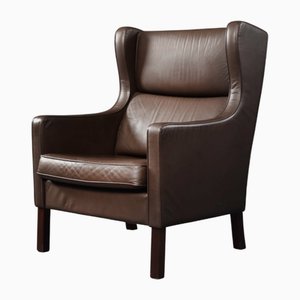 Sillón de orejas danés Mid-Century moderno de cuero marrón, años 60