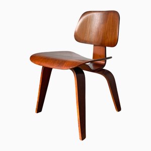 DCW Esszimmerstuhl aus Holz von Charles & Ray Eames, 1945