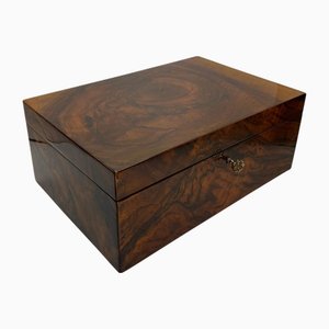 Biedermeier Box in Walnut Veneer on Maple, Austria, 1840s