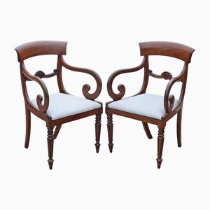 Sillas de comedor Carver codos antiguas de caoba, 1835. Juego de 2