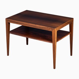Tavolino in palissandro con portariviste di Severin Hansen per Haslev Møbelsnedkeri, anni '50