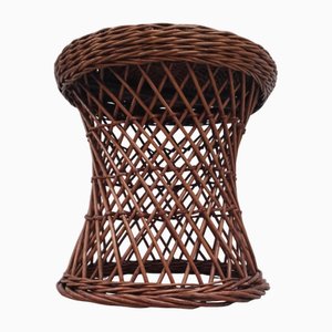 Sgabello basso vintage in vimini