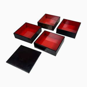 Jubako japonés antiguo en caja de almacenamiento de madera, década de 1880