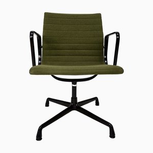 Early Edition EA 208 Drehbarer Beistell- oder Esszimmerstuhl mit schwarzem Aluminiumgestell von Charles & Ray Eames für Herman Miller / Vitra, 1960er