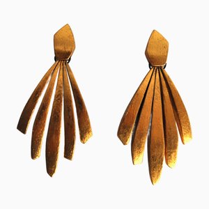 Moderne skulpturale Ohrclips aus Goldfolie von Monies, Denmark, 2000er, 2er Set