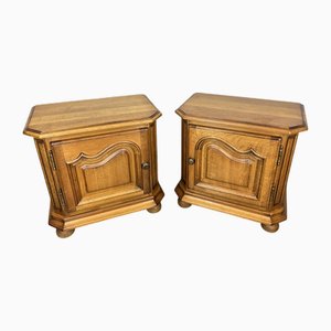 Comodini vintage con ante intagliate, Francia, set di 2