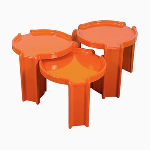Tavolini ad incastro vintage arancioni di Giotto Stoppino per Kartell, anni '60, set di 3
