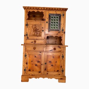 Schrank aus Zirbenholz mit Bull's Eye Glas