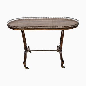 Mesa auxiliar Mid-Century moderna de latón y madera, Italia, años 50