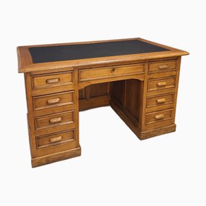 Italian Oak Executive Desk with Leather Top, 1940s