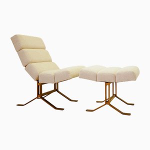 Poltrona e poggiapiedi in Bouclette beige di William Plunkett, anni '60