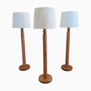 Kiefernholz Stehlampen von Uno Kristiansson für Luxus, Schweden, 1970er, 3er Set