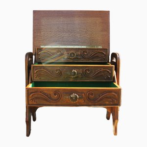 Handgeschnitzte Kommode aus Mitte des 20. Jahrhunderts, 1950er