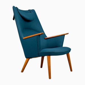 Poltrona Mama Bear di Hans J. Wegner per AP Stolen, anni '50