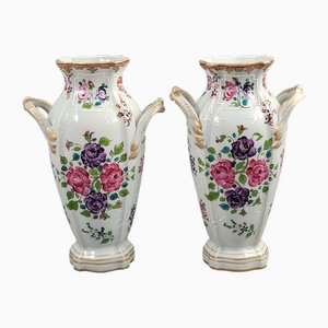 Weiße Emaille Vasen mit Blumendekor von Samson Paris, 1850er, 2er Set