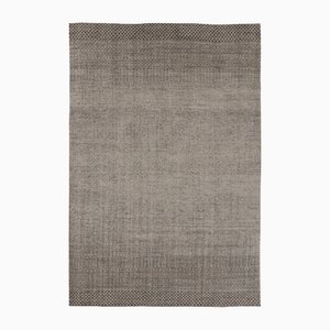 Teppich in Dusty Taupe Mikrogeometrischem Muster von Rug&Kilim