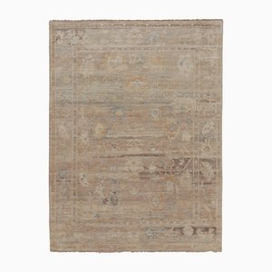 Oushak-inspirierter Teppich im floralen Design von Rug&Kilim