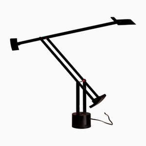 Lampada Tizio attribuita a Richard Sapper per Artemide