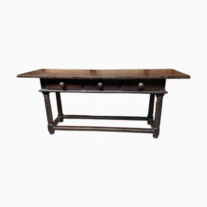 Spanischer Mensatisch aus Nussholz, 1650