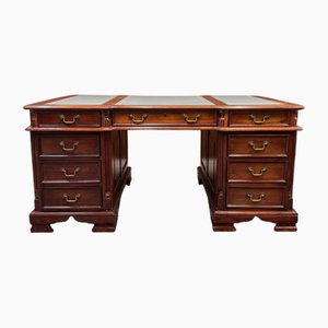 Antiker englischer Chesterfield Schreibtisch