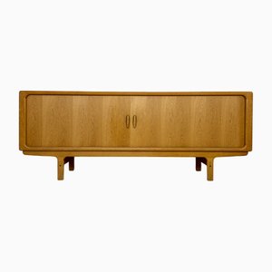 Dänisches Mid-Century Sideboard aus Eiche von Dyrlund, 1960er