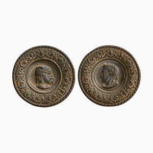 Repousses in rame patinato con Cesare e Vercingetorige, fine XIX secolo, set di 2