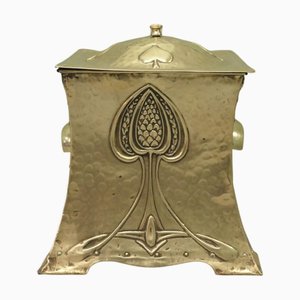 Arts and Crafts Kohlendose aus Messing mit Deckel im Stil von Ruskin, 1880