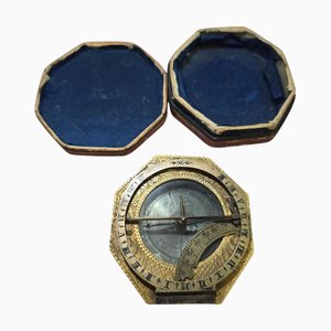 Tragbare Deutsche Sonnenuhr aus vergoldetem Messing von J. Vogler, 1700er