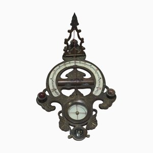 Chinesische tragbare gravierte und emaillierte Sonnenuhr aus Bronze, 19. Jh.