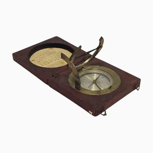 Orologio solare portatile con custodia in legno, fine XIX secolo