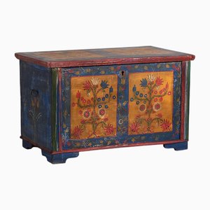 Antike Kommode im Volkskunststil mit Blumenmotiven, 1920er