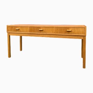 Credenza bassa in quercia dalla Danimarca