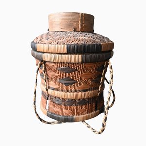 Cesta de almacenamiento tejida a mano con tapa de Pende o Chokwe, de principios del siglo XX