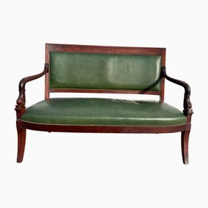 Sofá estilo Imperio de caoba y cuero verde, década de 1800