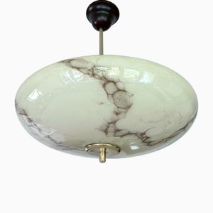 Art Deco Hängelampe aus Elfenbeinfarbenem Marmorglas, 1930er