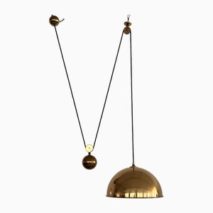 Lampada a sospensione vintage regolabile in ottone con rotelle e contrappeso di Florian Schulz, anni '70