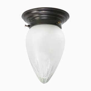 Art Deco Deckenlampe aus Messing und Milchglas