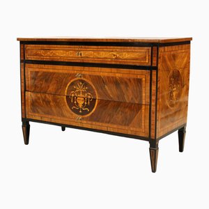 Antique Louis XVI Italian Chest of Drawers in Walnut, 1700s