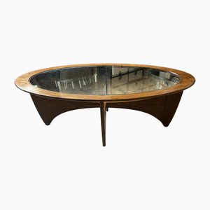 Ovaler Astro Couchtisch aus Teak mit Glasplatte von Victor Wilkins für G-Plan, 1960er
