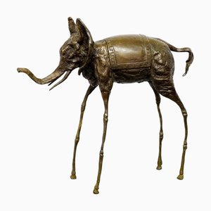 After Salvador Dali, Surreal Space Elephant, Bronzeskulptur