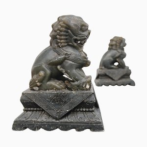 Antike handgeschnitzte Jade Foo Dogs, 1800er, 2er Set
