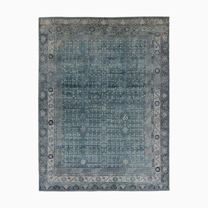 Tapis Inspiré de Khotan en Bleu avec Motifs Floral et Bordures Gris par Rug&Kilim