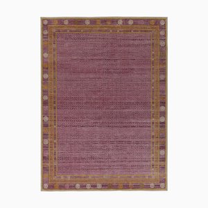 Alfombra morada con motivos geométricos clásicos inspirada en Samarkand de Rug & Kilim